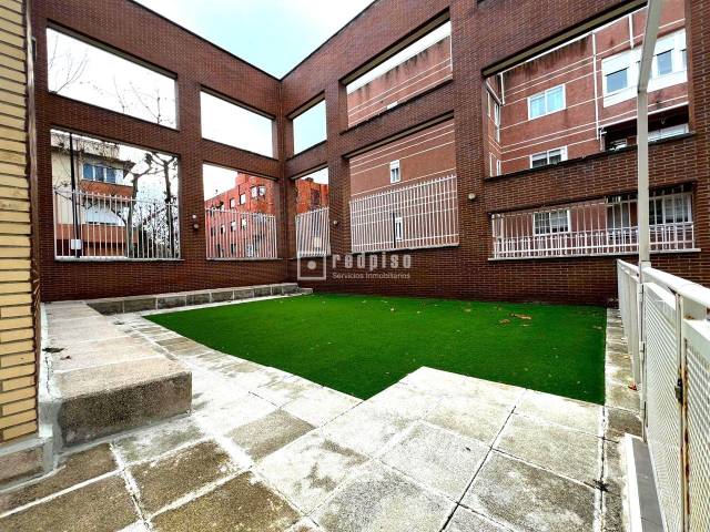 Local comercial en Venta en Rosa Luxemburgo