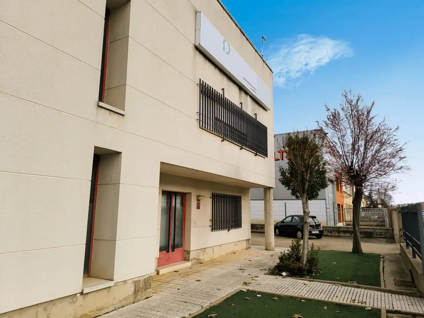 Exterior view of Industrial buildings for sale in Palencia  with Heating and Alarm