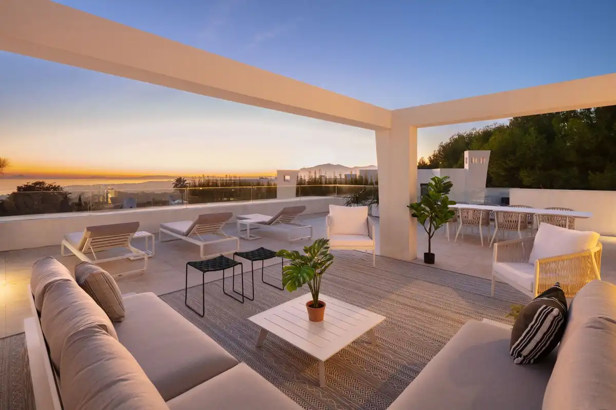 Terrace of Duplexes for sale in Marbella  with Air Conditioner and Community pool