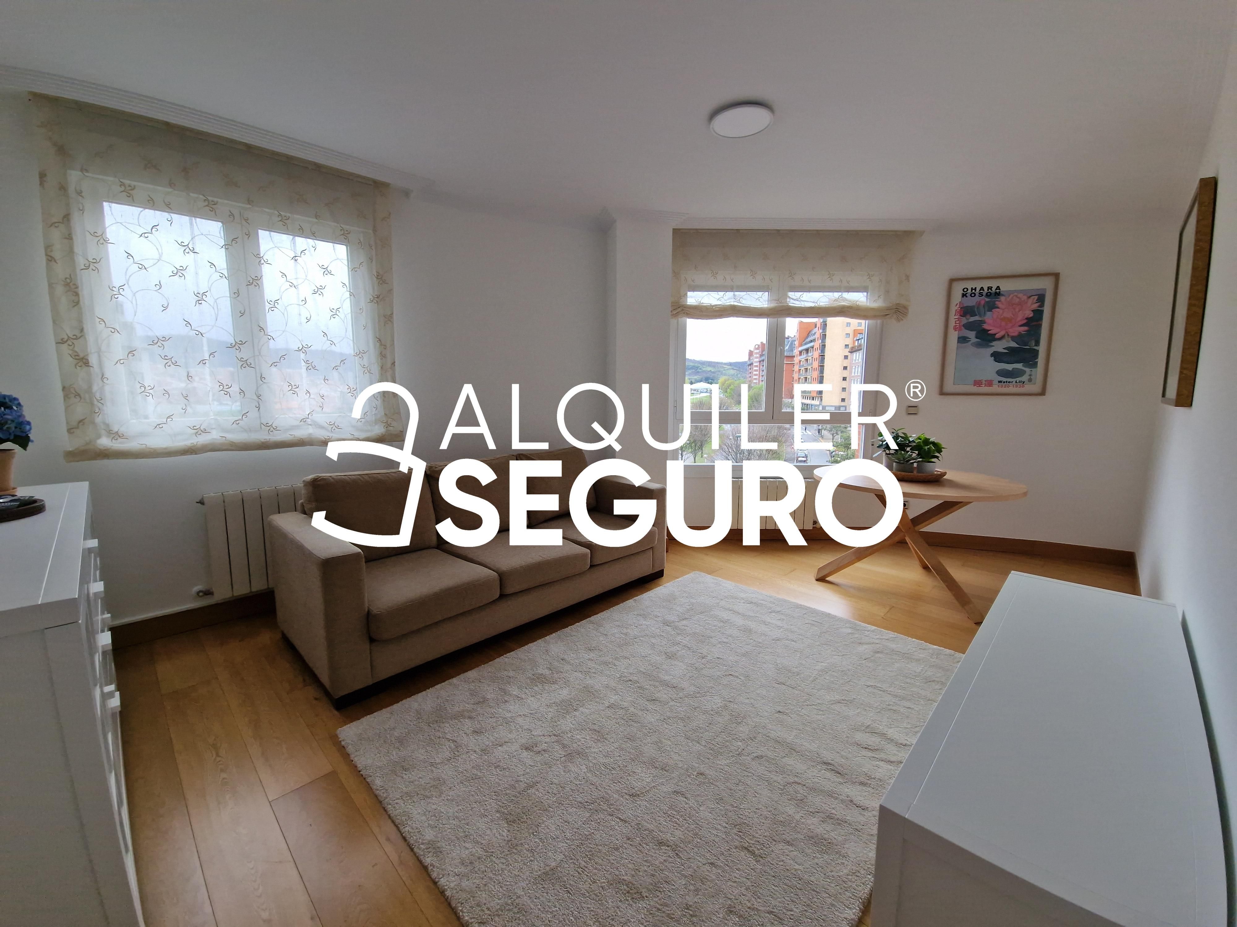 Living room of Flat to rent in Bilbao   with Heating and Furnished