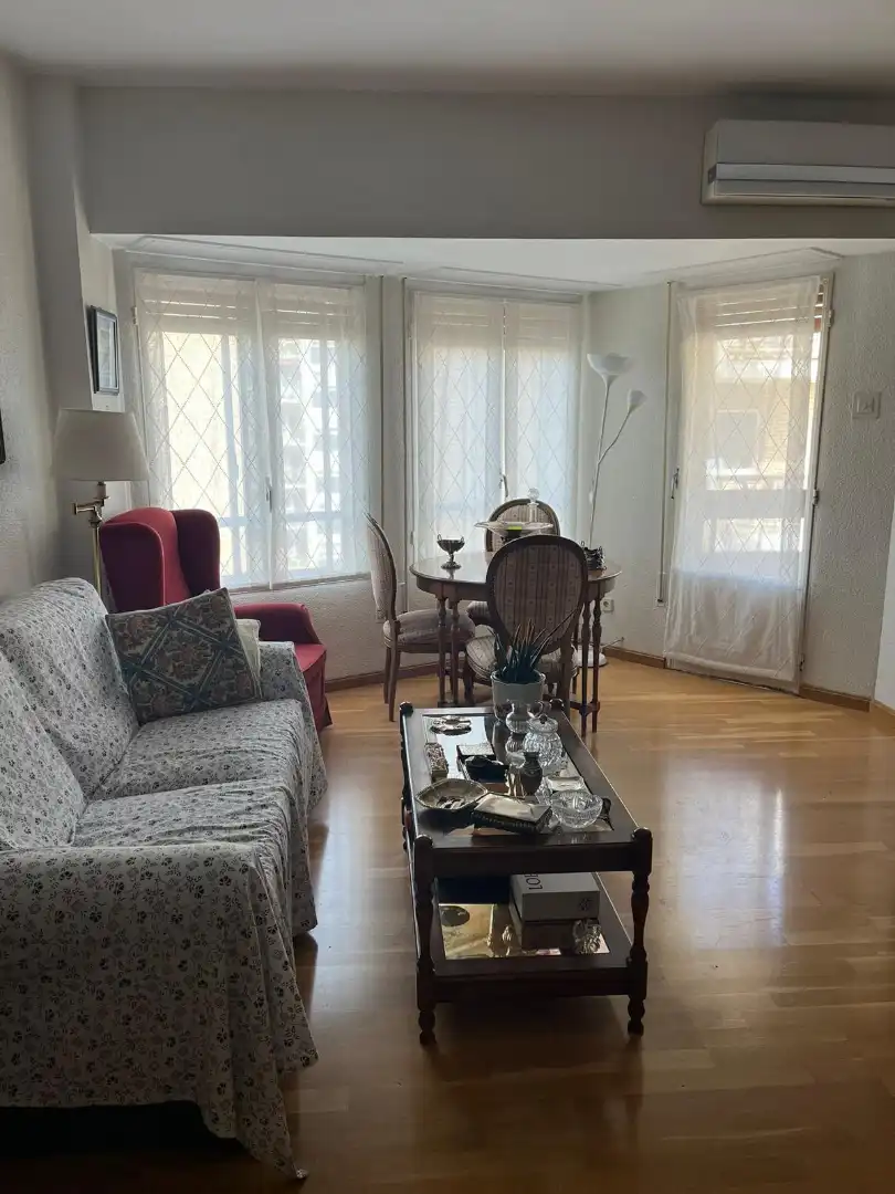 Piso en venta en Calle de Luis Bermejo, 6, Romareda