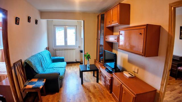 Piso en Venta en Calle Modesto Lafuente, 6 en Aguilar de Campoo