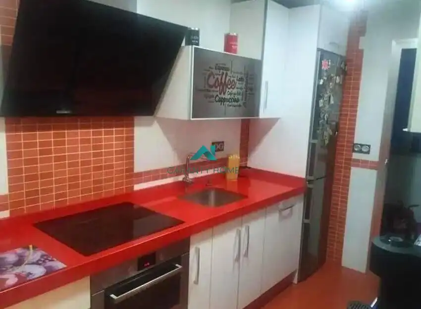 Küche von Wohnung zum Verkauf in Torredelcampo mit Klimaanlage, Heizung und Schwimmbad