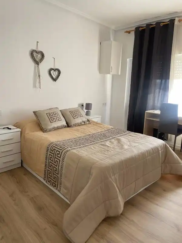 Habitación de Piso de alquiler en Sagunto / Sagunt con Calefacción, Trastero y Amueblado