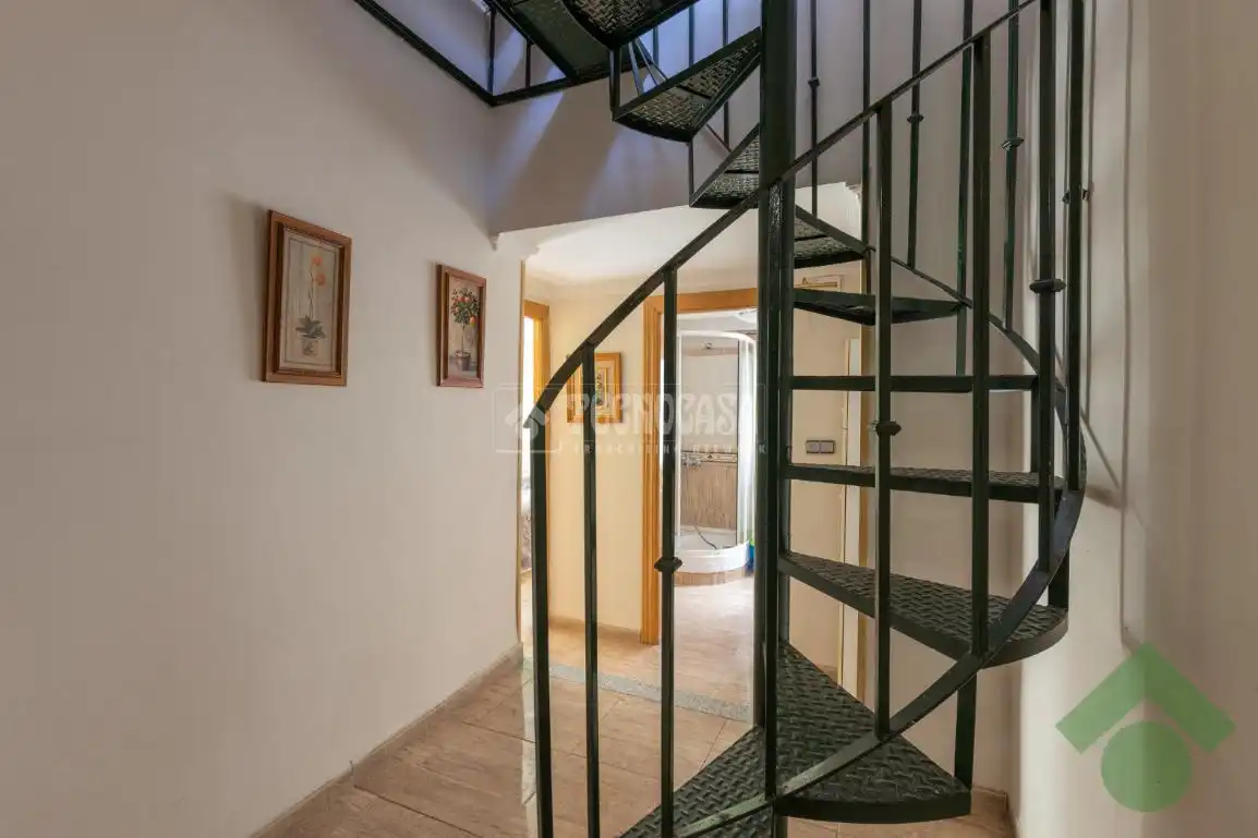 Casa adosada en venta en Barrio de Zaidín