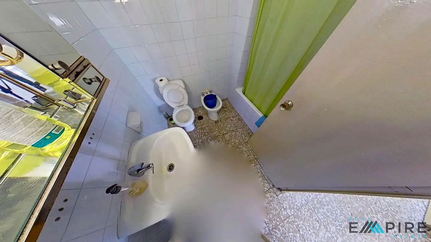 Baño de Piso en venta en Toledo con Terraza y Balcón