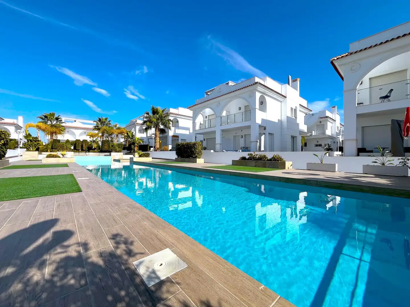 Piscina de Apartament en venda en Rojales amb Aire condicionat, Calefacció i Jardí privat