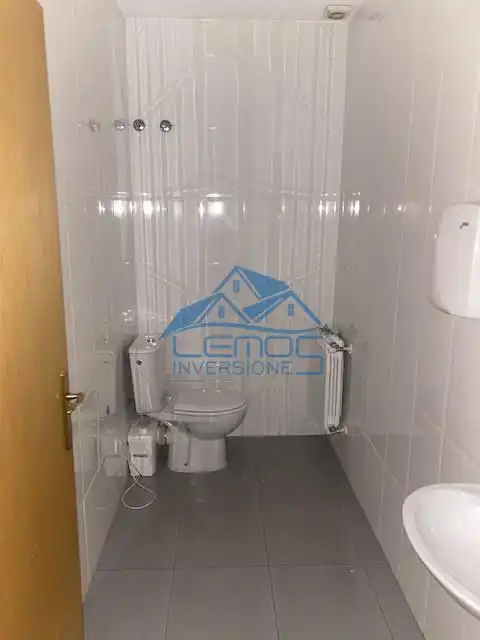 Local comercial en venda a Ángel Barja, imagen 8