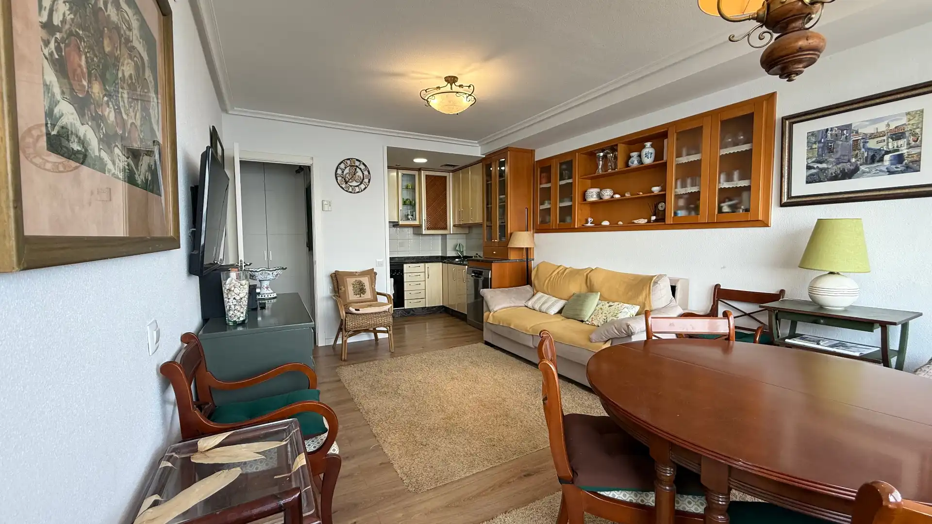 Sala de estar de Piso en venta en Vigo  con Calefacción, Jardín privado y Amueblado