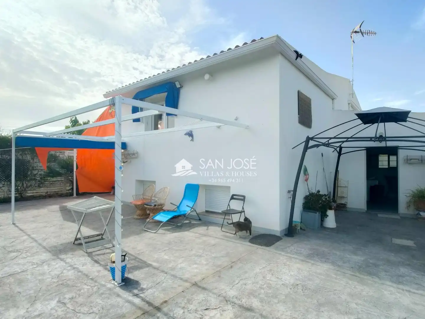 Vista exterior de Casa o chalet en venta en Aspe con Jardín privado, Trastero y Amueblado