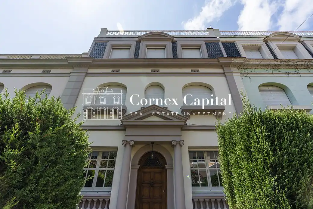 Vista exterior de Casa adosada en venta en Barcelona con Aire acondicionado, Calefacción y Jardín privado