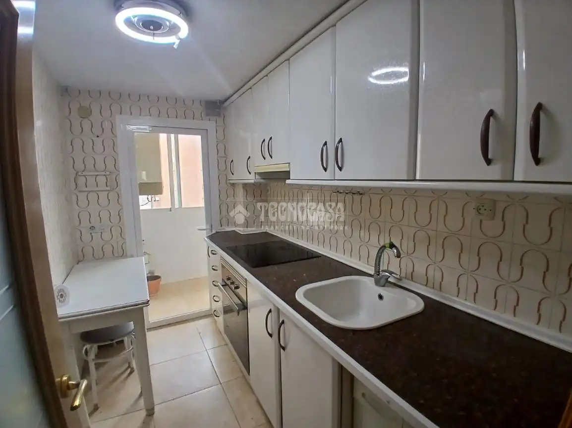 Piso en venta en Zarzaquemada