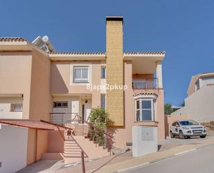 Exterior view of Single-family semi-detached for sale in Estepona  with Air Conditioner, Heating and Private garden