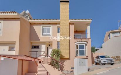 Exterior view of Single-family semi-detached for sale in Estepona  with Air Conditioner, Heating and Private garden