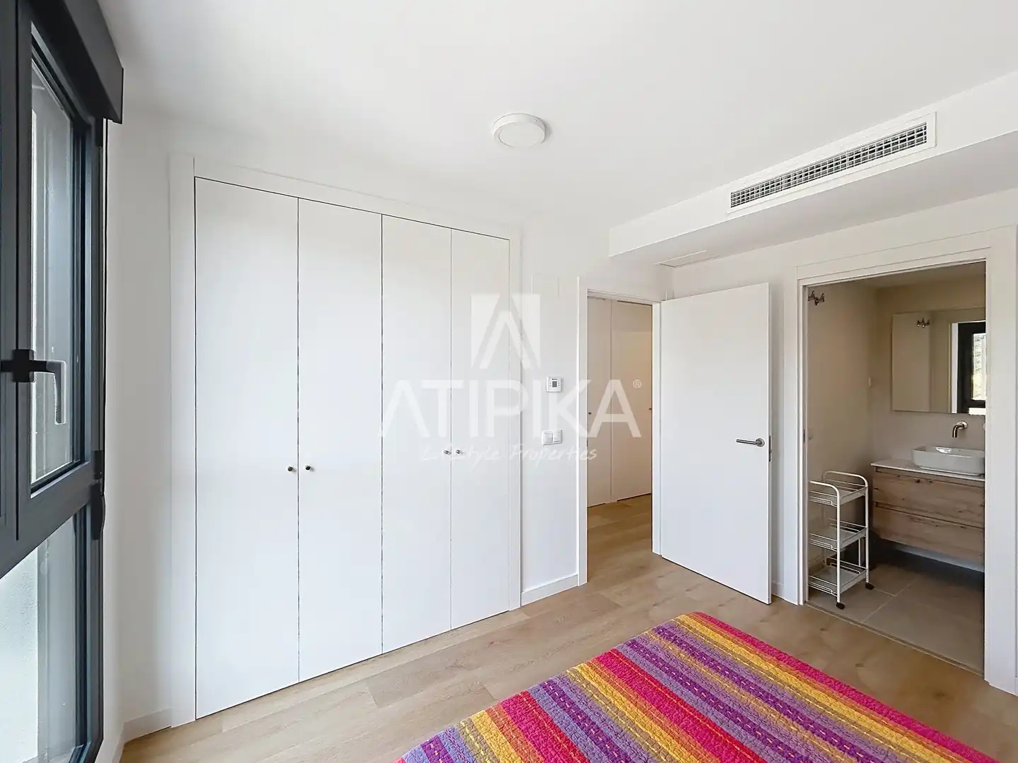 Bedroom of Flat for rent in Barcelona  with Air Conditioner, Parquet flooring and Storage room