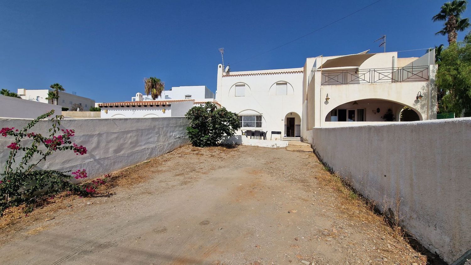 Exterior view of Single-family semi-detached for sale in Mojácar  with Terrace and Furnished