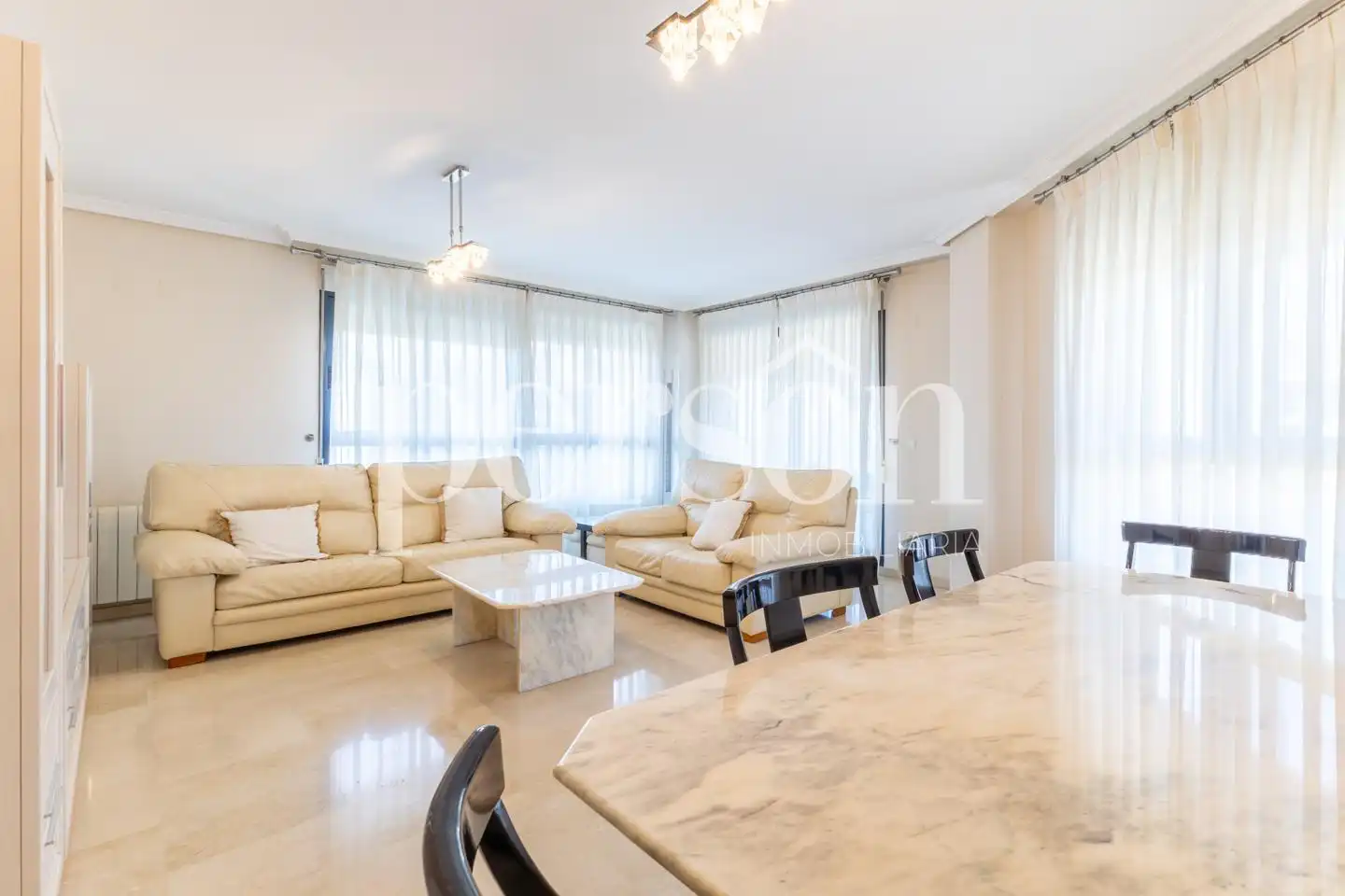 Living room of Flat for rent in Valencia  with Air Conditioner, Heating and Private garden