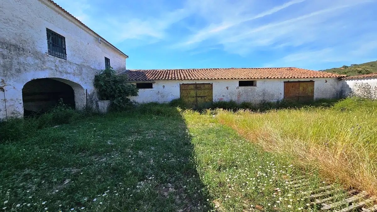 Country homes for sale in Zufre  with Private garden