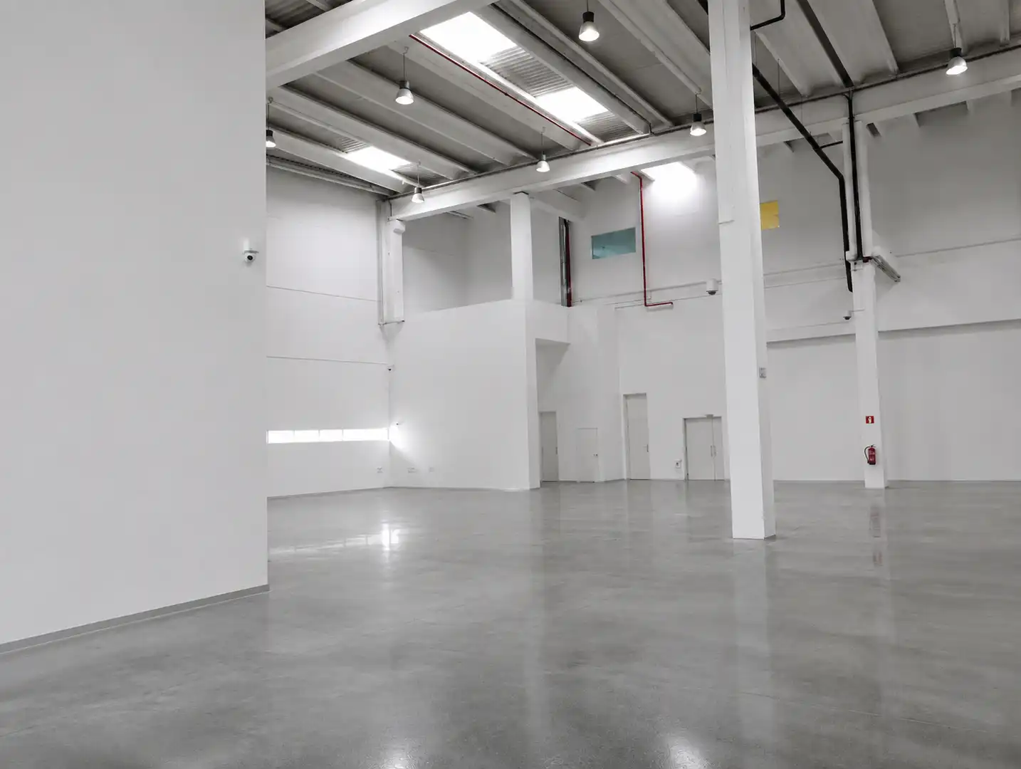 Nave industrial de alquiler en Gavà con Calefacción y Alarma