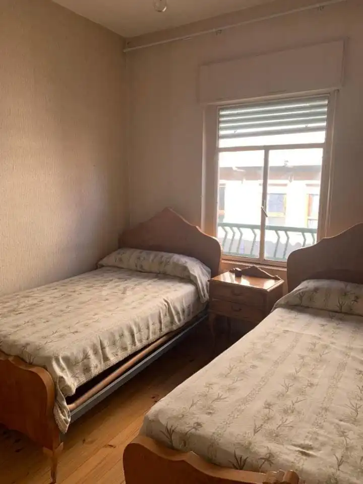 Dormitori de Casa o xalet en venda en La Bañeza  amb Traster