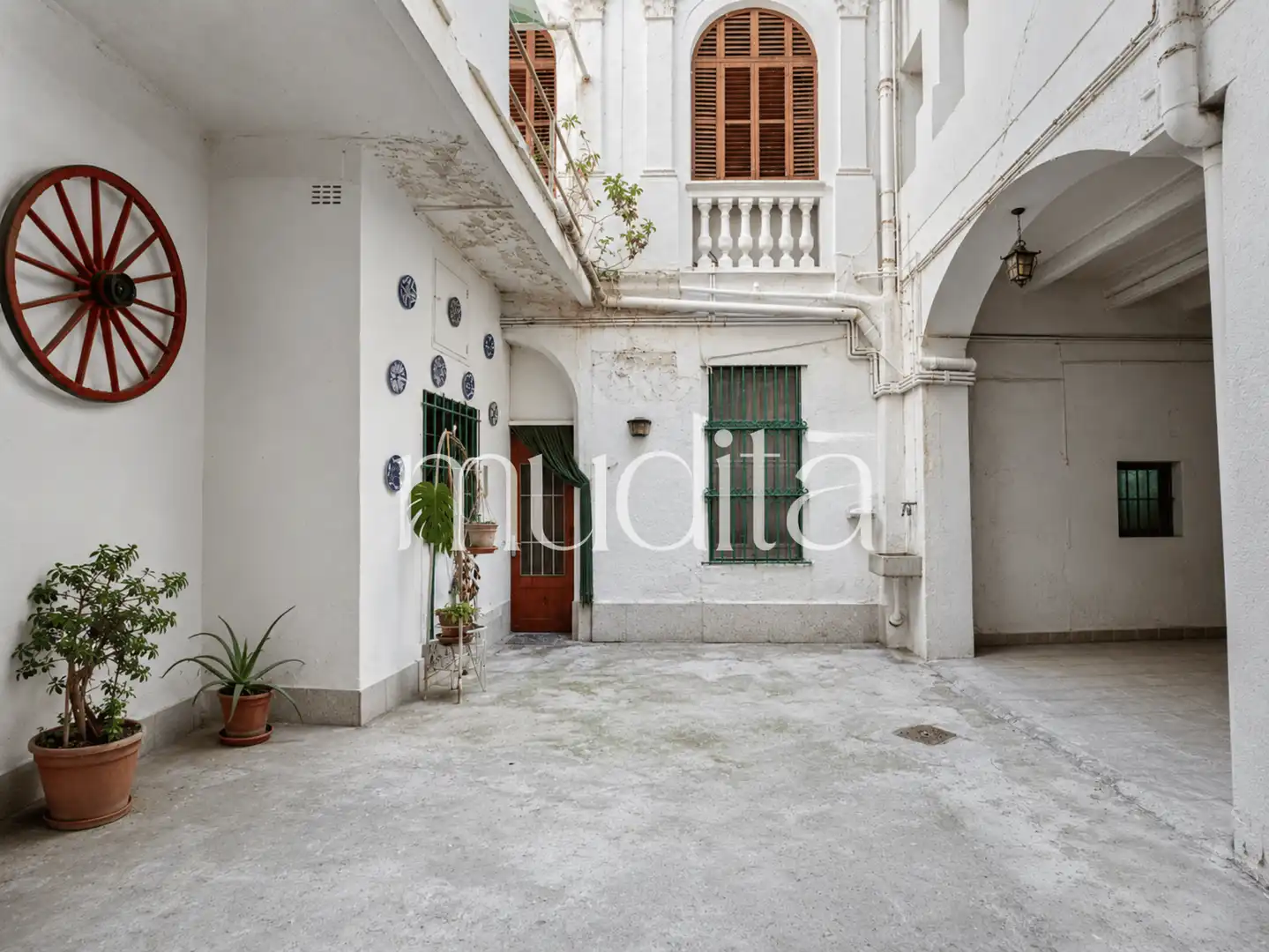 Vista exterior de Casa adosada en venta en El Masnou con Trastero y Balcón