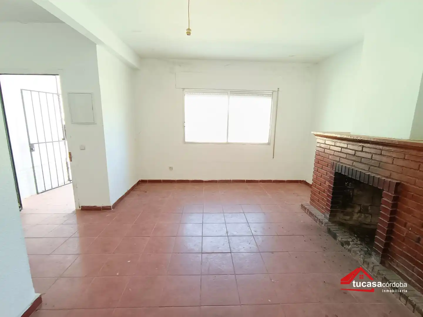 Sala d'estar de Finca rústica en venda en Córdoba amb Traster