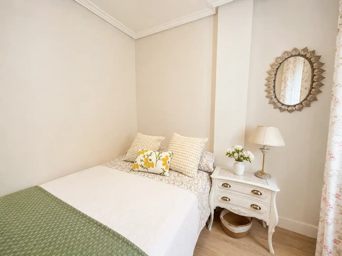 Bedroom of Flat for sale in Getafe  with Air Conditioner, Heating and Storage room