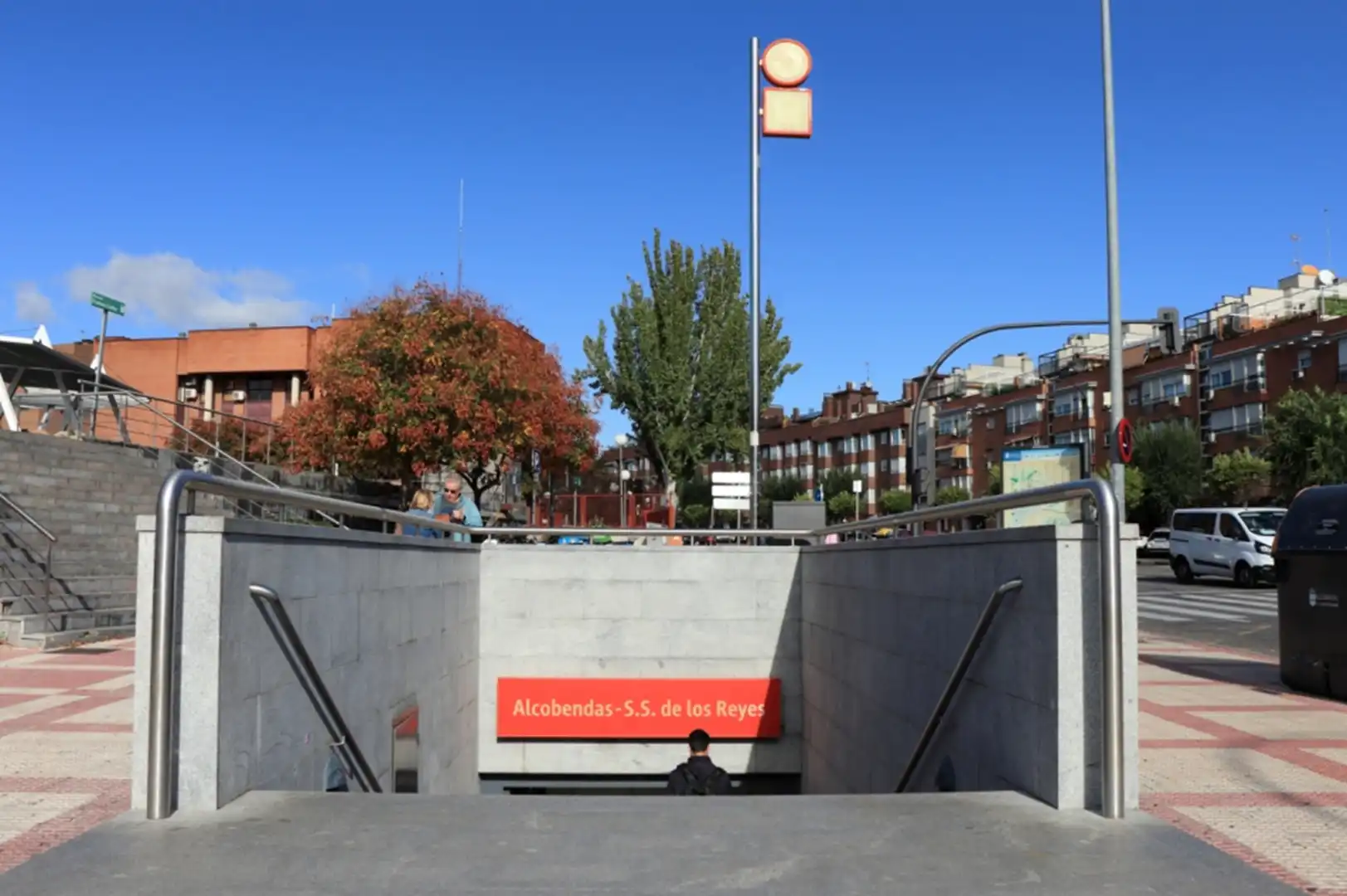 Vista exterior de Pis en venda en Alcobendas amb Calefacció, Terrassa i Moblat