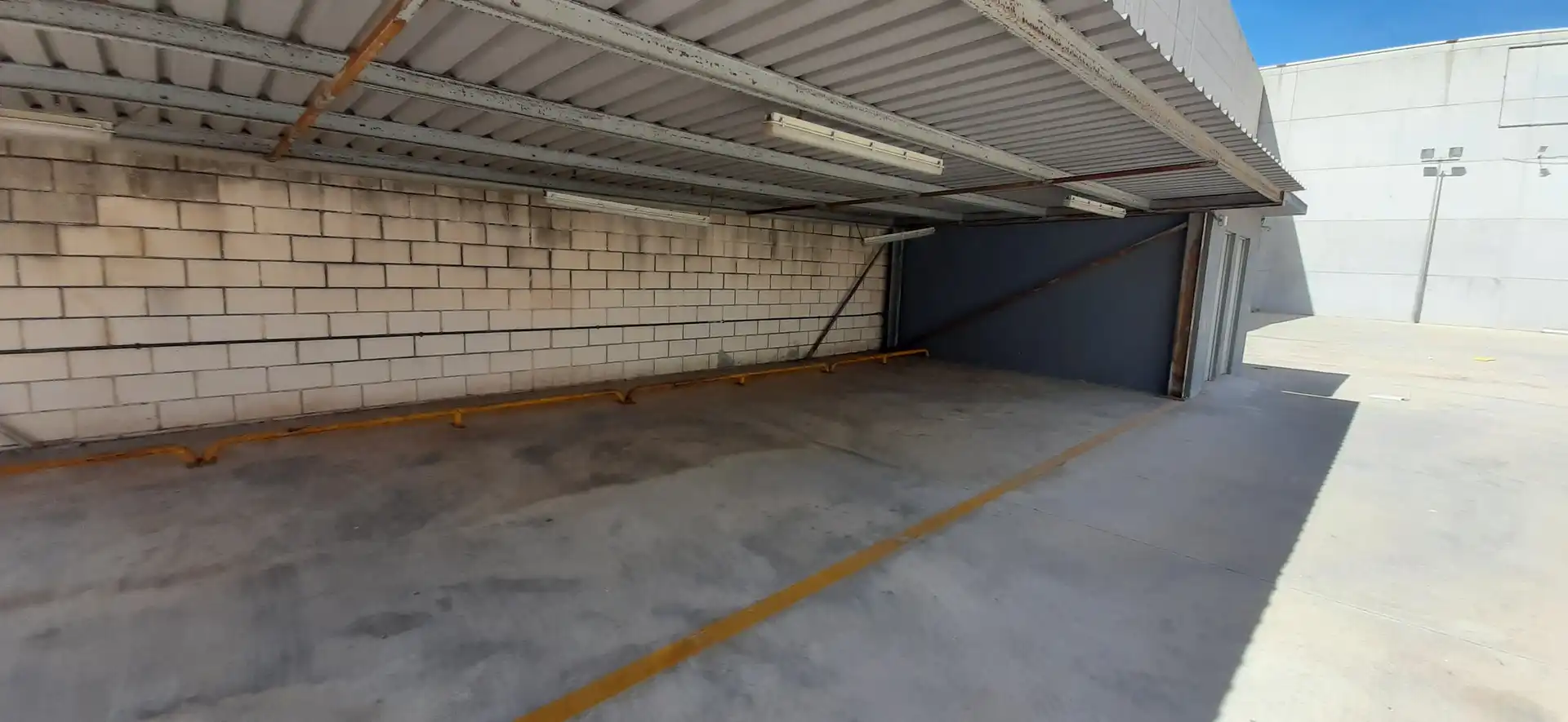 Parking de Nave industrial de alquiler en Alfafar