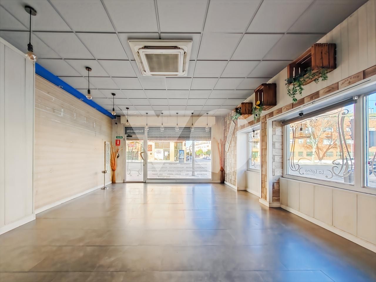 Local en venda en  Madrid Capital amb Aire condicionat