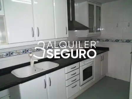 Piso de alquiler en Valle de Ayora, Barrio de Benicalap