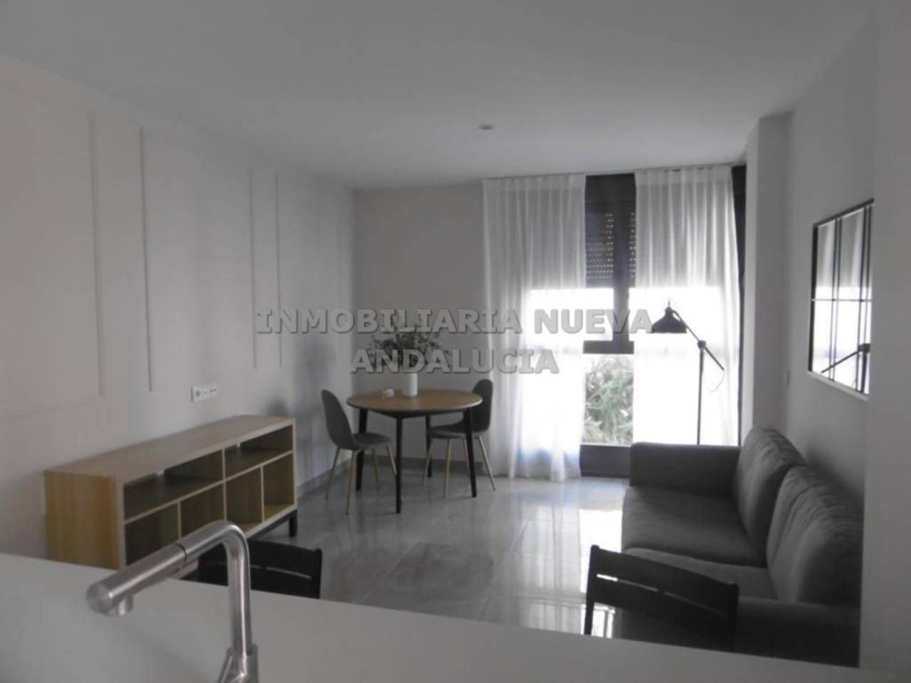 Sala de estar de Piso de alquiler en  Almería Capital con Aire acondicionado, Trastero y Amueblado