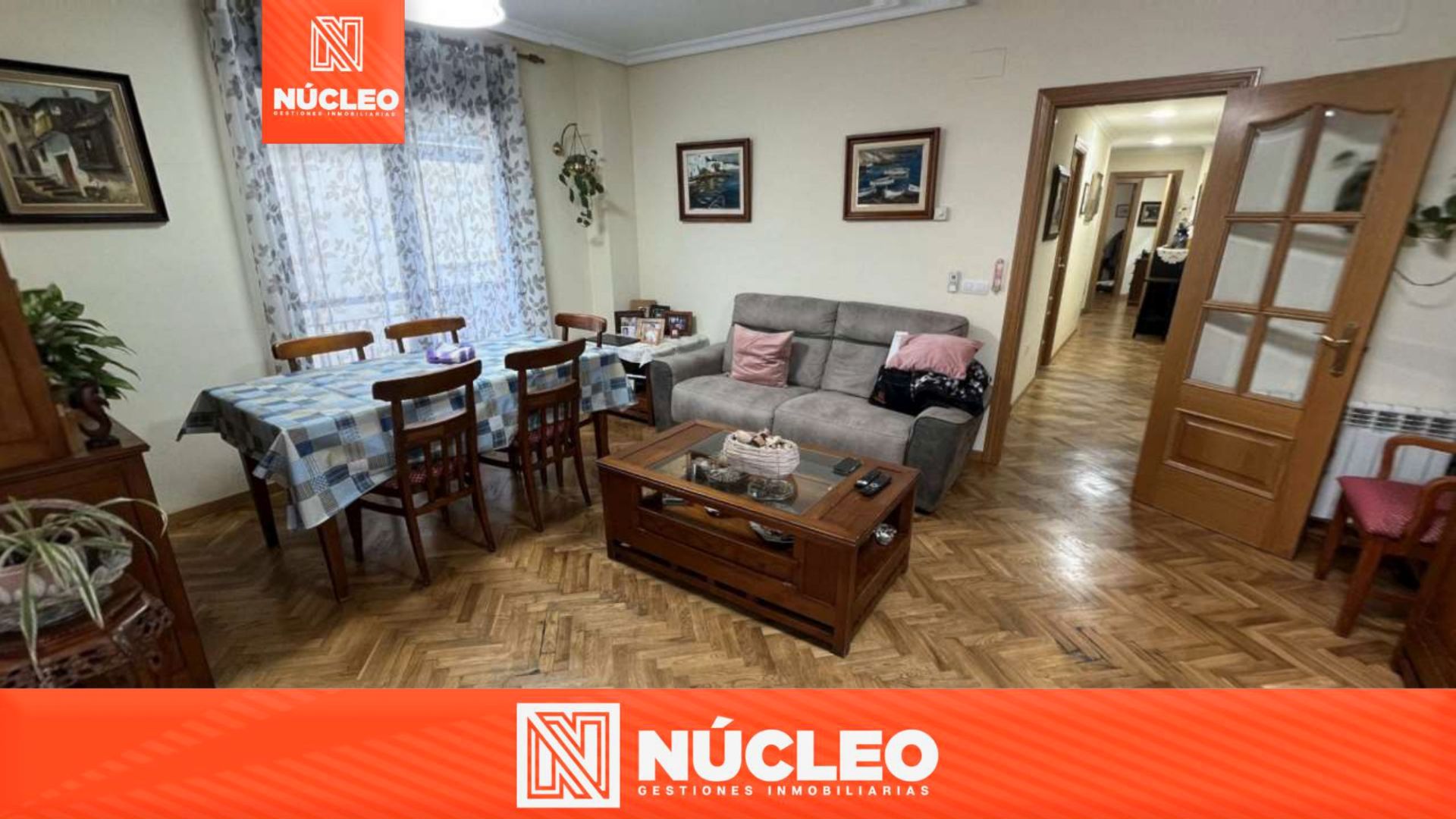 Living room of Duplex for sale in Requena  with Heating, Terrace and Furnished