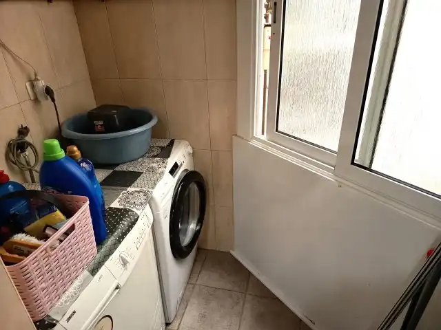Piso en venta en Esparreguera con Calefacción, Terraza y Horno