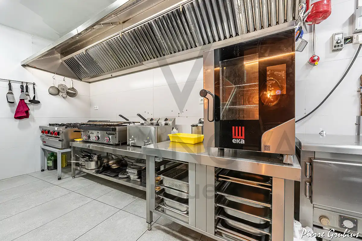 Kitchen of Commercial properties for rent in Falset  with Air Conditioner, Heating and Terrace