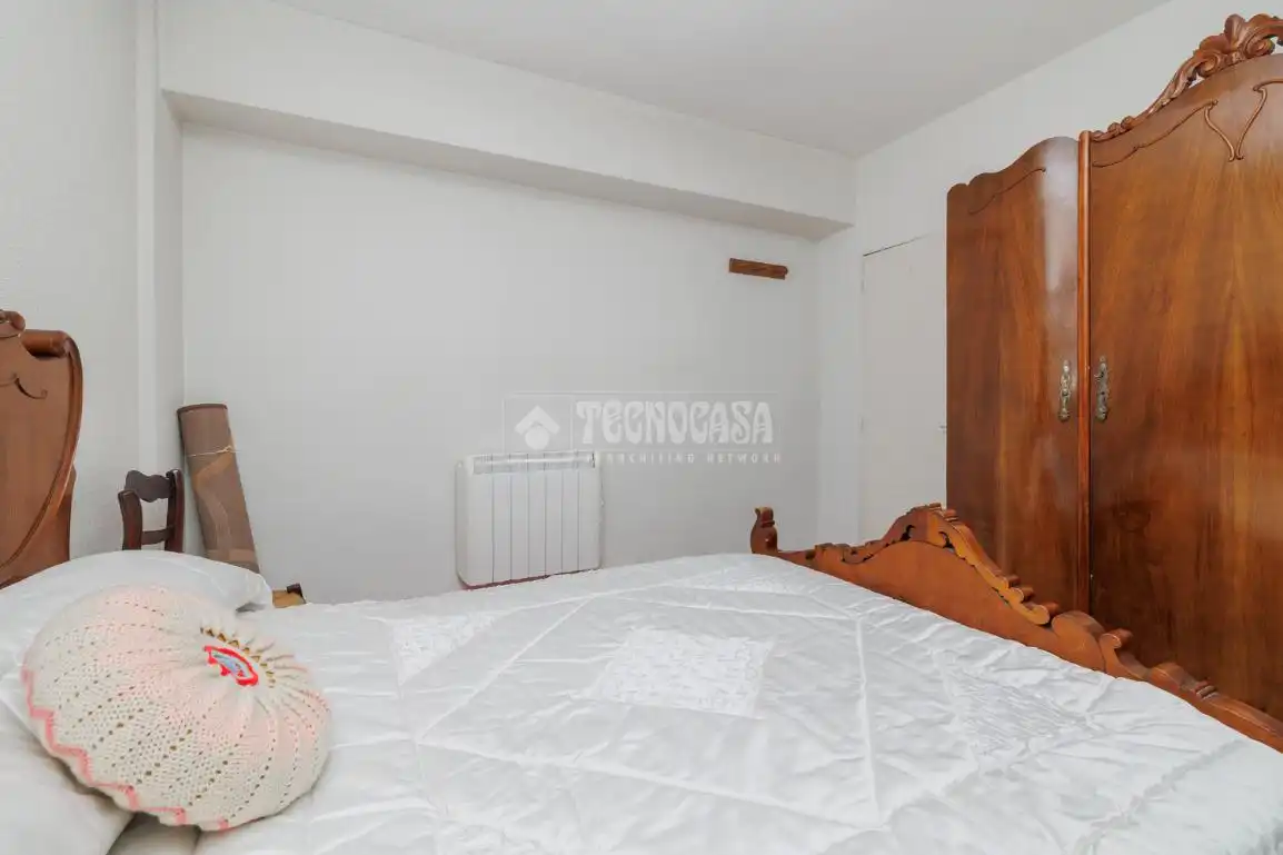 Bedroom of Flat for sale in Madrid  with Air Conditioner, Heating and Terrace