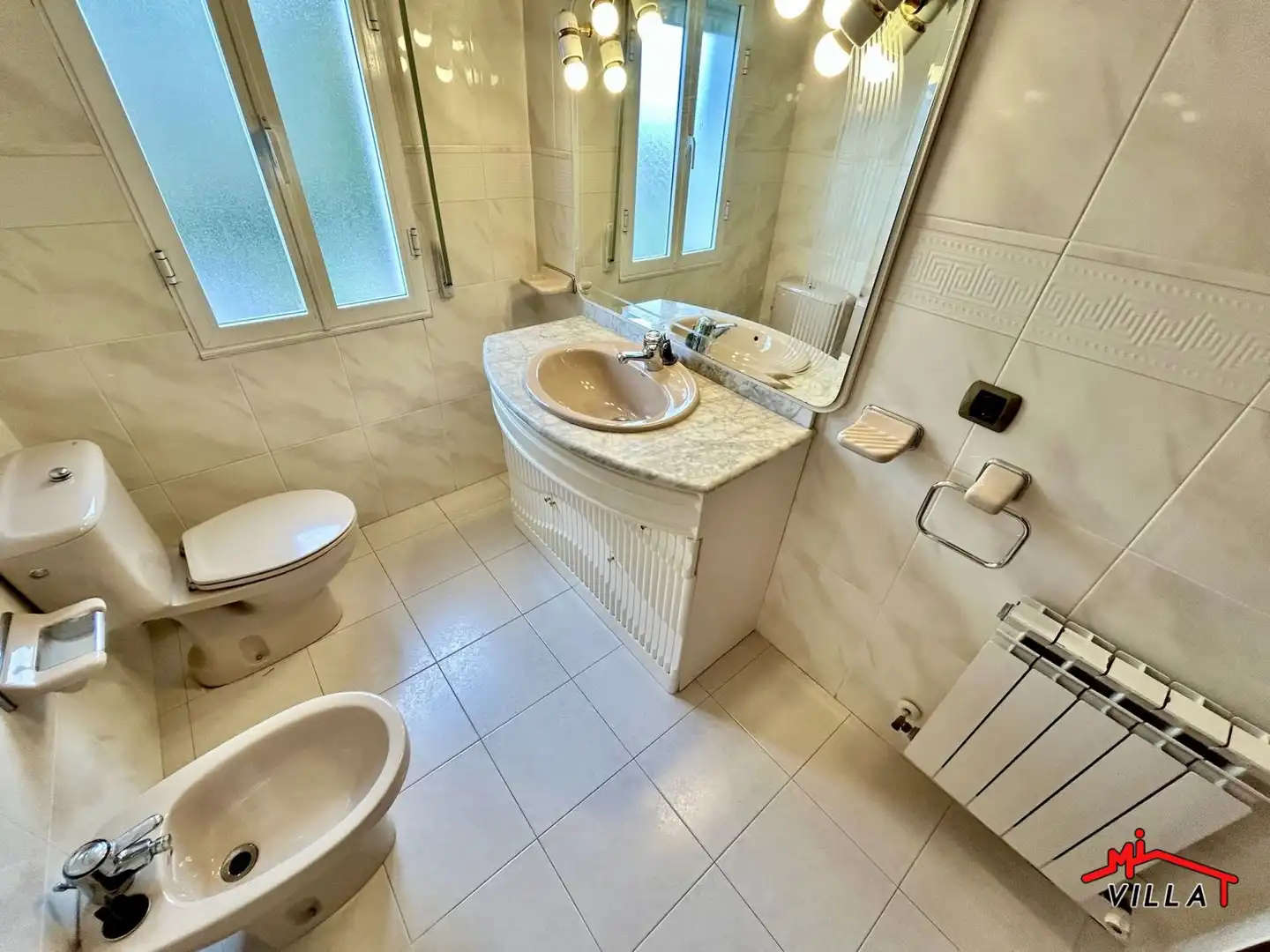 Badezimmer von Haus oder Chalet zum Verkauf in Laredo mit Heizung und Terrasse