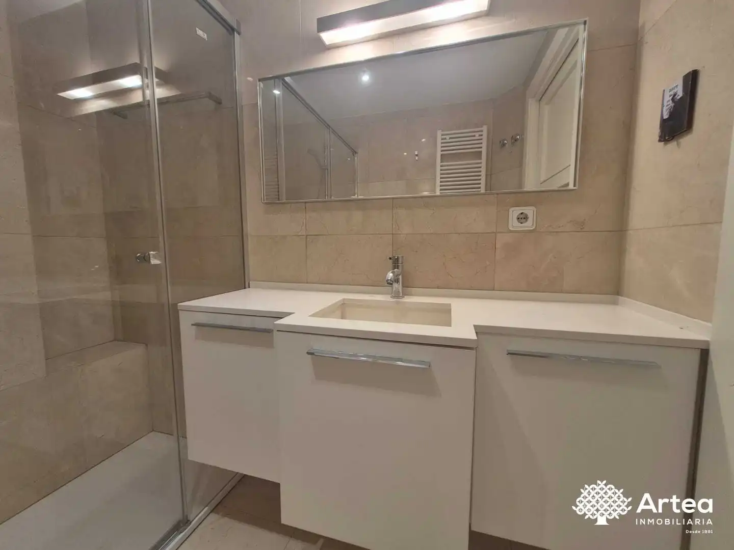 Baño de Ático de alquiler en Bilbao  con Calefacción, Terraza y Horno