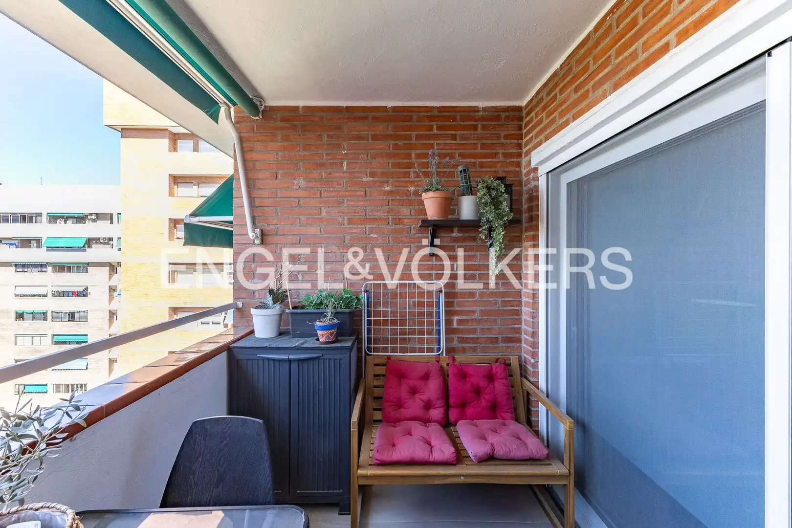 Terrasse von Wohnung zum Verkauf in Esplugues de Llobregat mit Klimaanlage, Heizung und Parkett