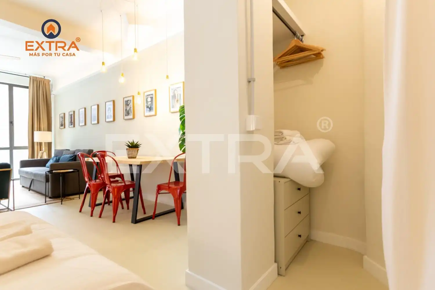 Bedroom of Flat for sale in Madrid  with Furnished