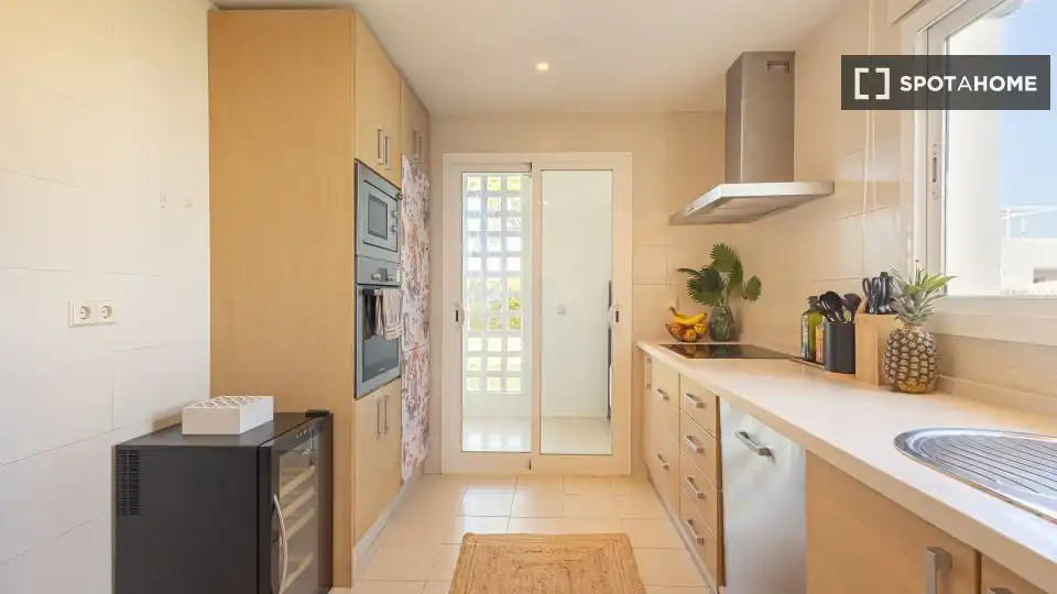 Cocina de Apartamento para compartir en Ojén con Aire acondicionado, Terraza y Amueblado
