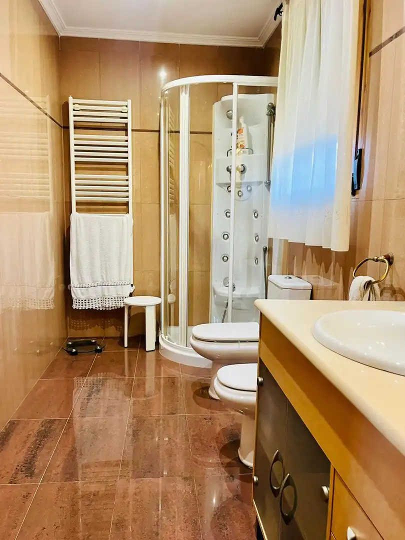 Bathroom of Houses for sale in Elche / Elx  with Air Conditioner, Private garden and Terrace