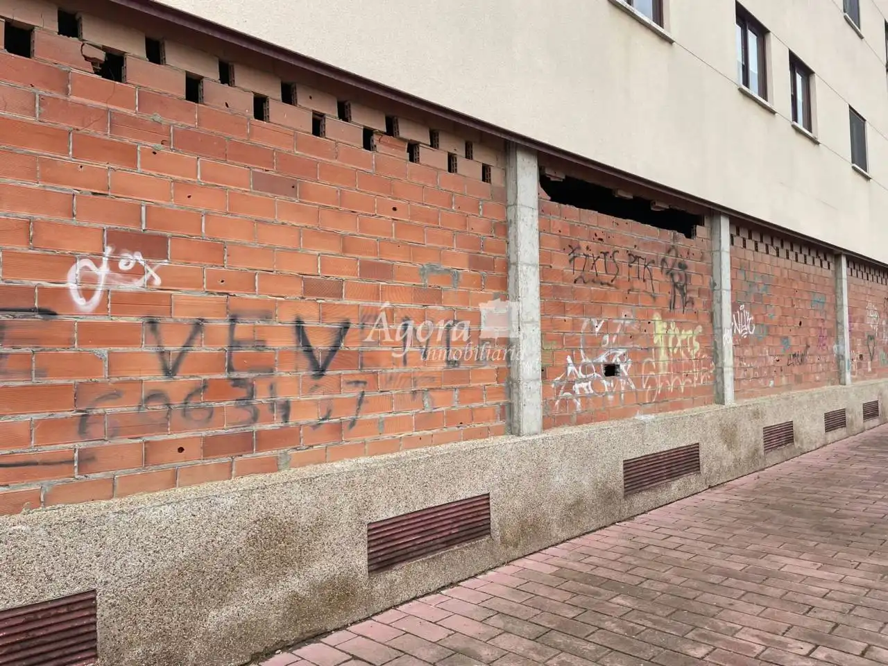 Gewerbefläche zum Verkauf in Calle Dojuelo, imagen 2