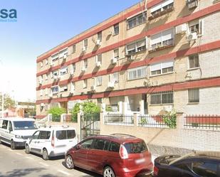 Exterior view of Flat for sale in  Sevilla Capital