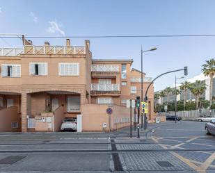 Vista exterior de Casa o xalet en venda en Armilla amb Calefacció i Terrassa