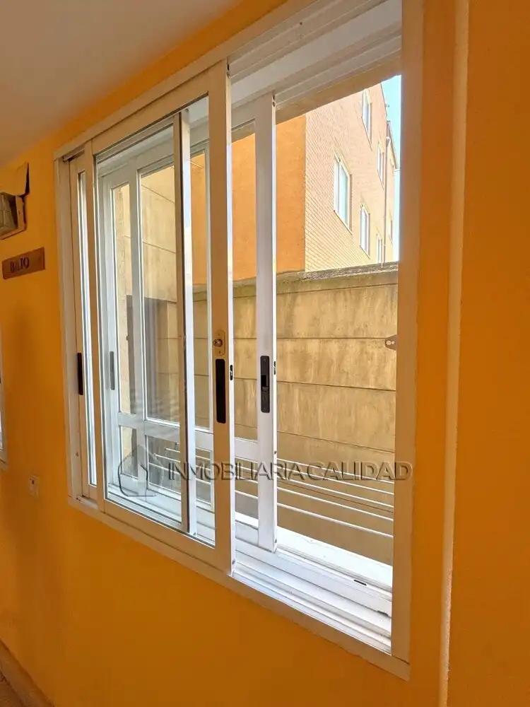 Terraza de Piso de alquiler en Burgos con Calefacción y Amueblado