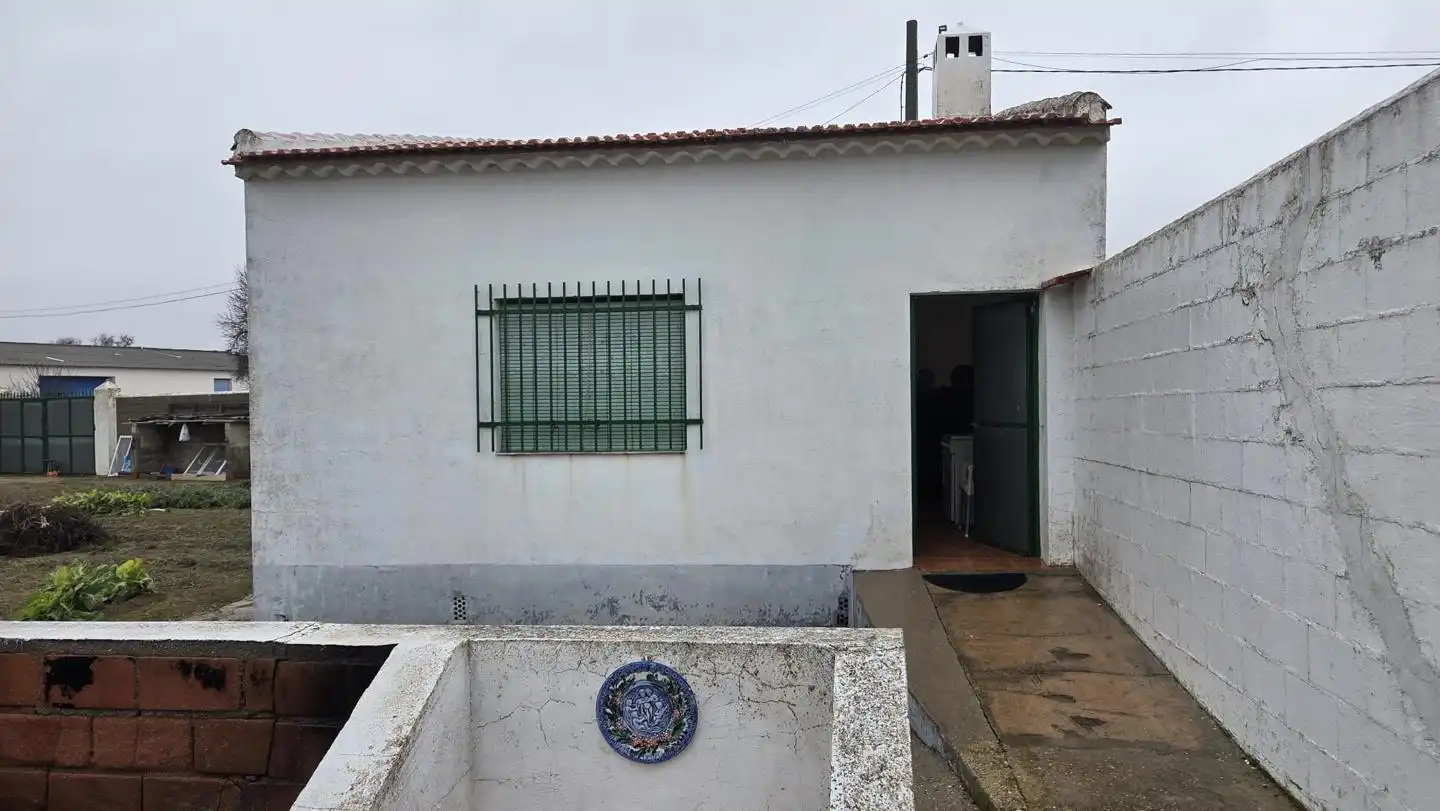 Vista exterior de Terreno en venta en El Hito 