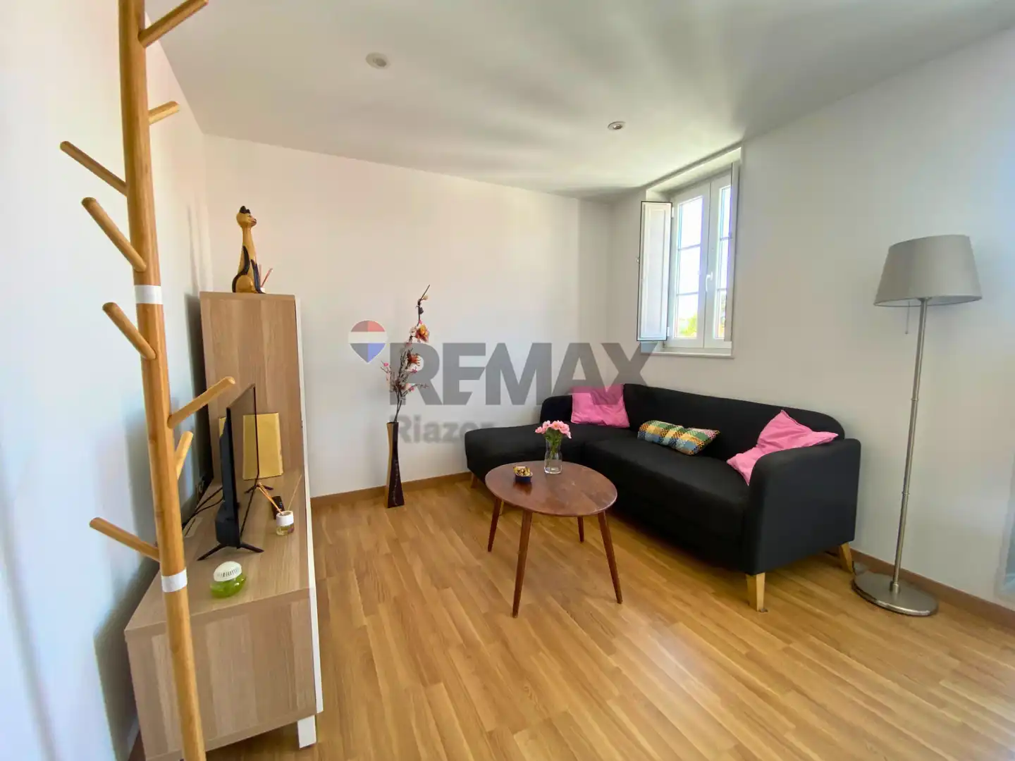Living room of Flat for rent in Santiago de Compostela   with Terrace, Furnished and Oven