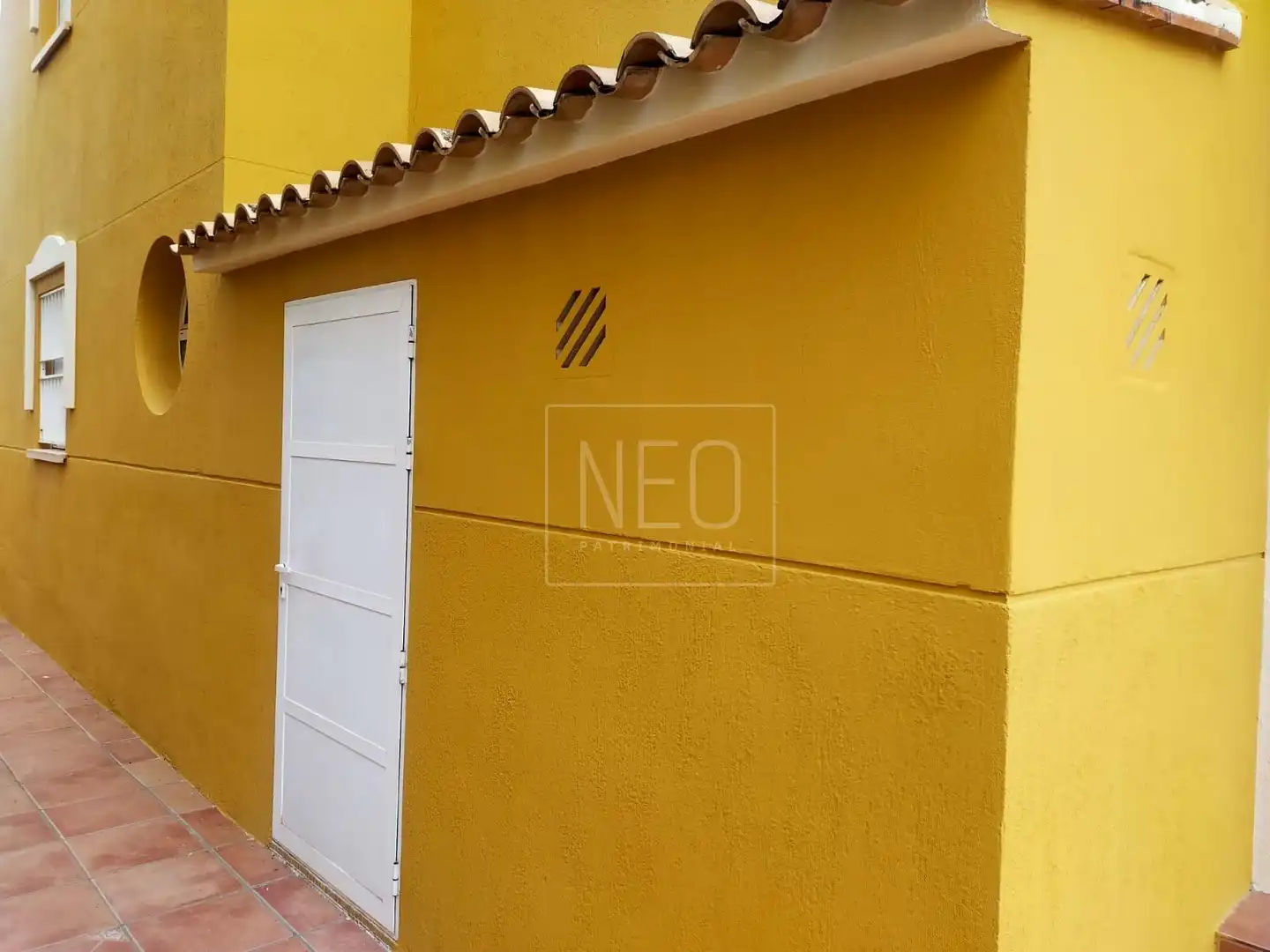 Vista exterior de Piso en venta en Xeraco con Terraza y Piscina comunitaria