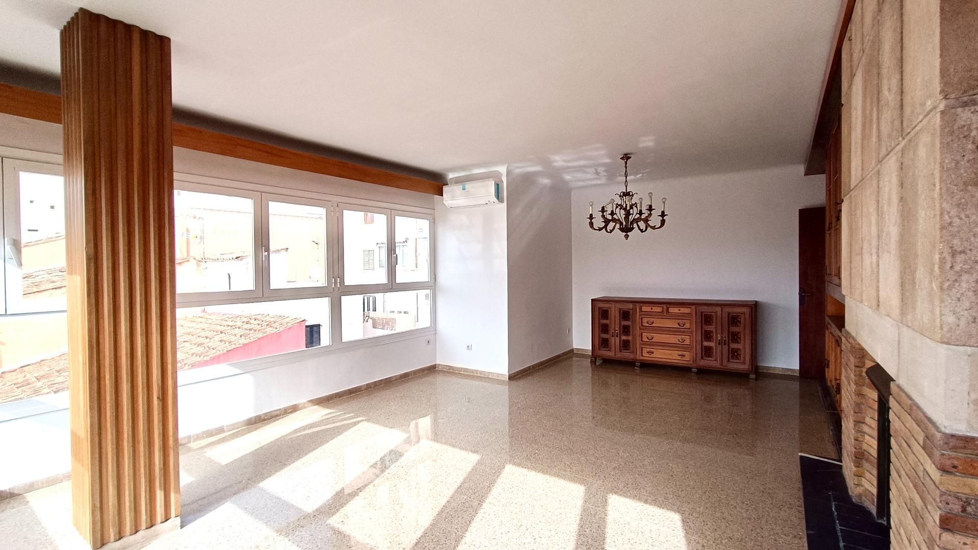 Sala d'estar de Pis en venda en  Palma de Mallorca amb Balcó